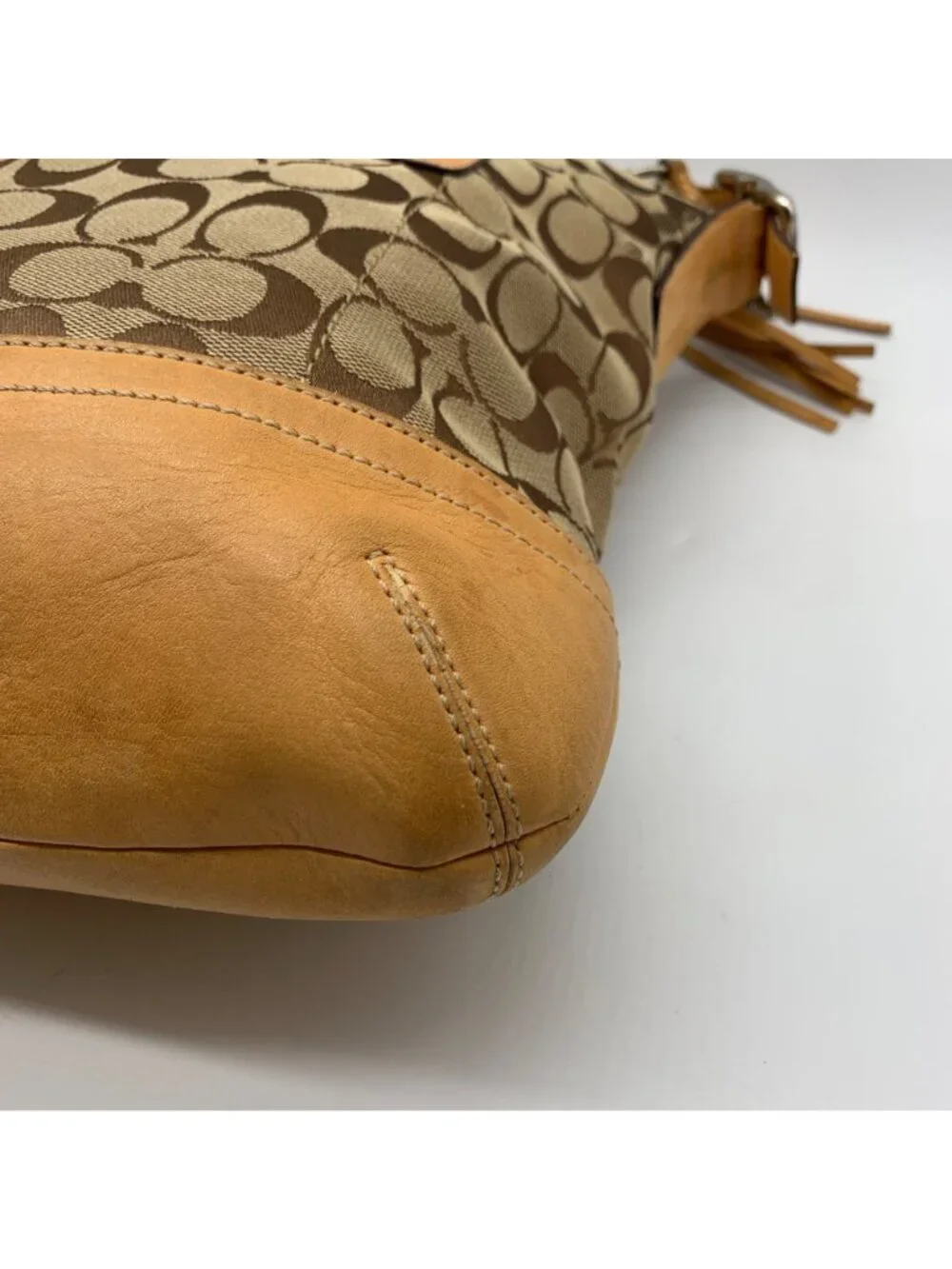 Coach Beige Vintage Y2K Signature Canvas Slim Shoulder Bag-9349